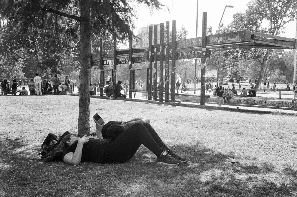 santiago chili manifestation 23 plaza baquedano sieste rollei35 s 2020 03 07 000095190017