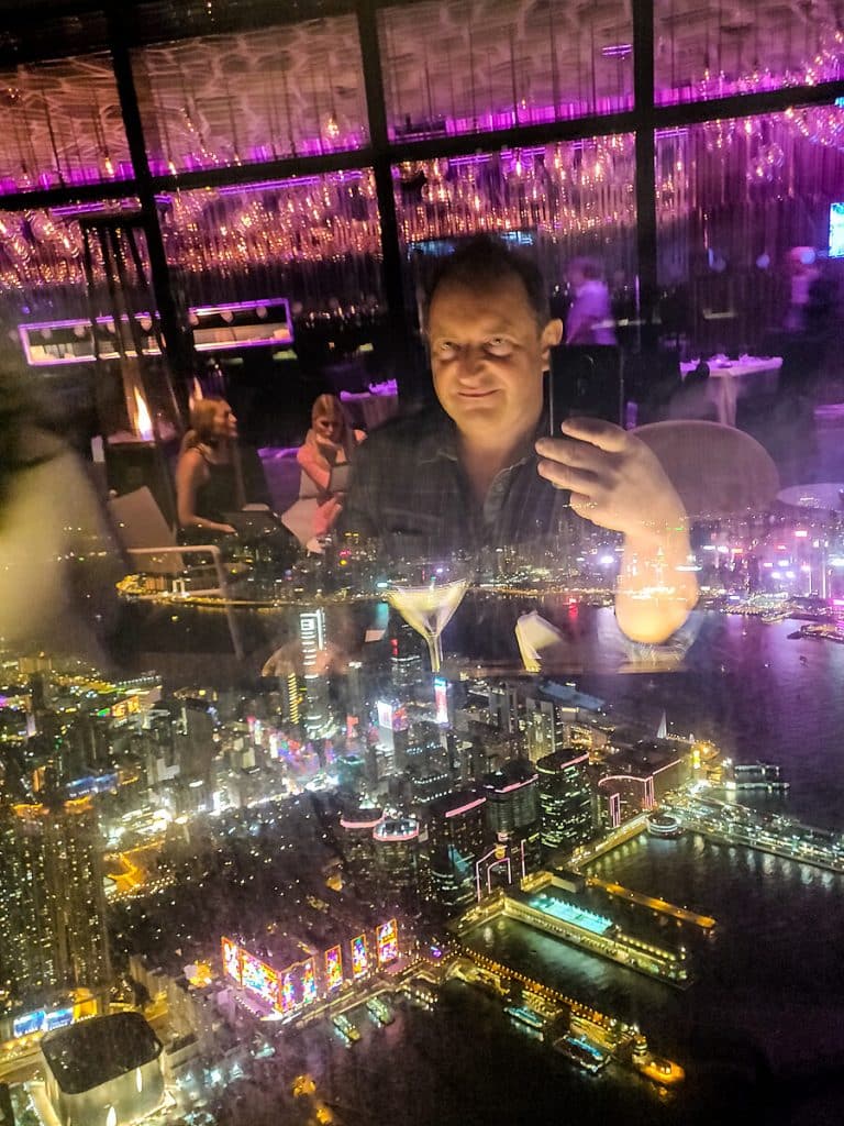 hong kong by night 162018 11 06 20.40.09