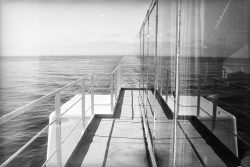 Reflets et symétrie à bord du Commodore Clipper Reflets et symétrie à bord du Commodore Clipper